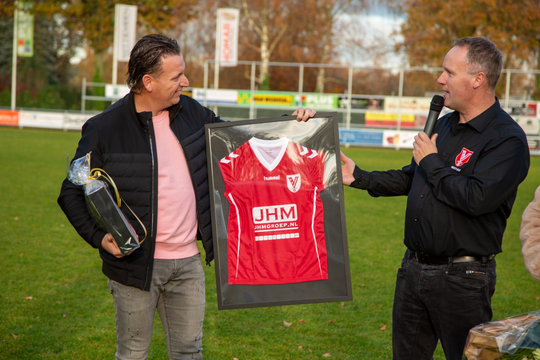 Hoofdsponsor JHM Groep verlengt contract